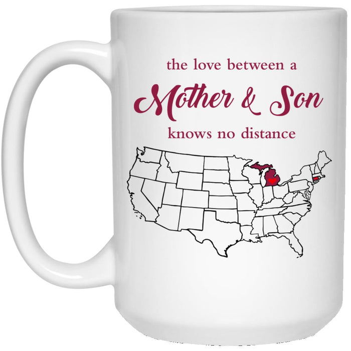 Michigan Connecticut The Love Between Mother And Son Mug - Mug Teezalo