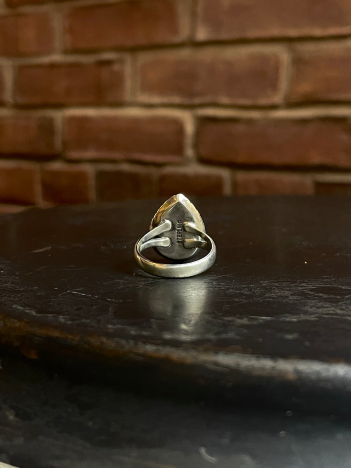 Pink Conch Tear Drop Ring | 925 Sterling Silver Size 8.5 E453