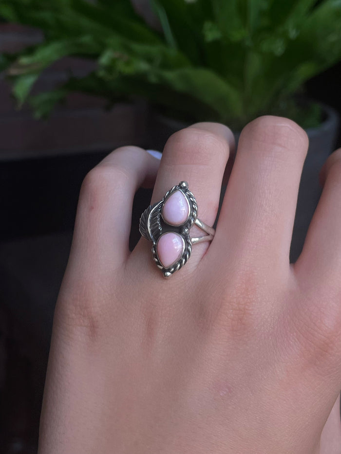 Pink Conch Tear Drop Ring Size 7.75 | 925 Sterling Silver G540